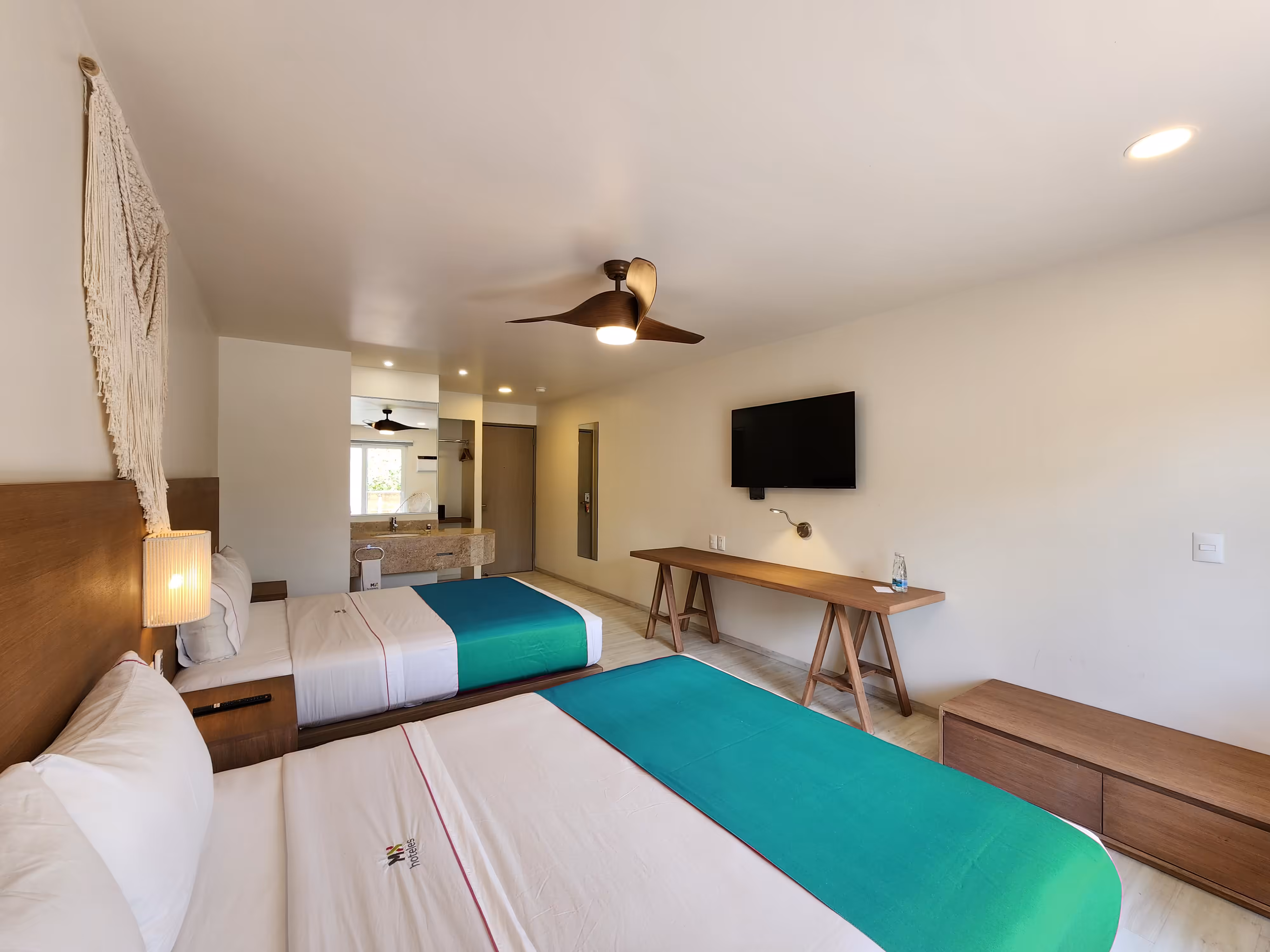 Vista del baño de la habitación